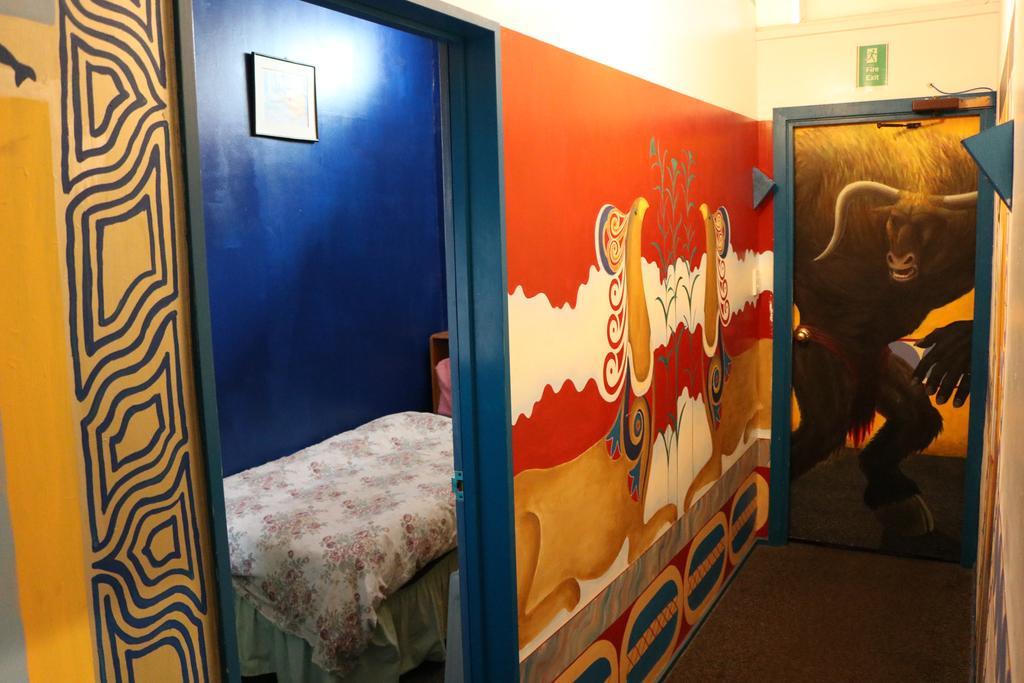 Atlantis Backpackers Hostel Picton Bagian luar foto